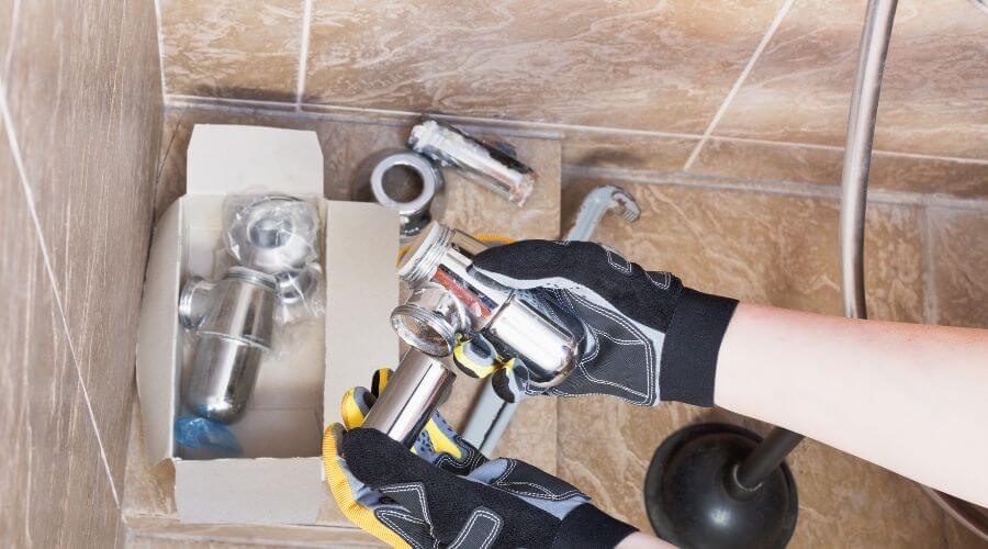 Professional gutter cleaning in Elmore City, OK